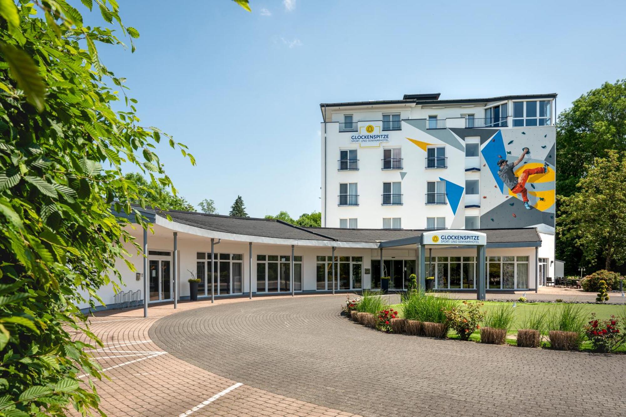 Sport- & Seminarhotel Glockenspitze Altenkirchen (Rhineland-Palatinate) Exterior foto
