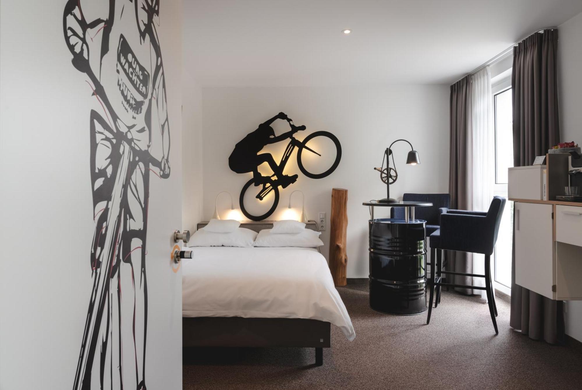 Sport- & Seminarhotel Glockenspitze Altenkirchen (Rhineland-Palatinate) Quarto foto